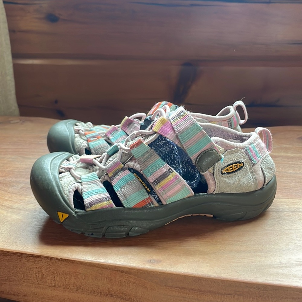 Preloved Kids Keens